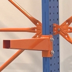 Enkelsidigt grenställ 3 st Pelare, 12 st Arm 1000 mm/2500Hx3000Bx1000D