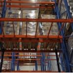 Välipalkki 1100mm, maalattu RAL2004